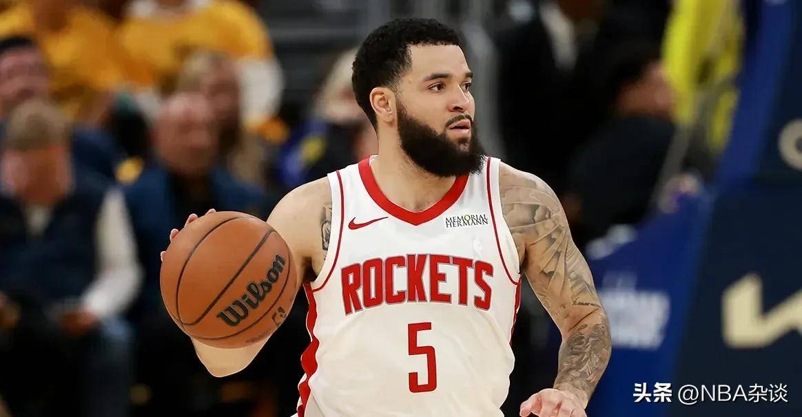 包含快船宣布洛瑞伤情严重，球员协作能力再受考验的词条