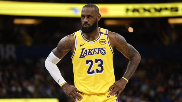 关于詹姆斯迎来十二赛季高光表现，MAD球迷沸腾！的信息